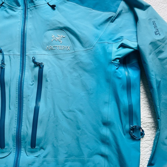 Arcteryx Alpha AR Gortex Pro Blue Gradient Color - Picture 4 of 16